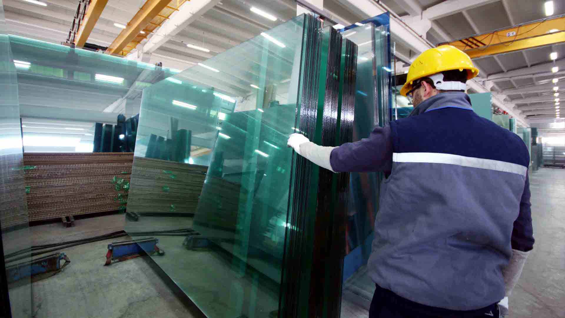 Sliding glass door repair service by Advanced Window & Glass Repair in Woodbridge VA fixing common door issues