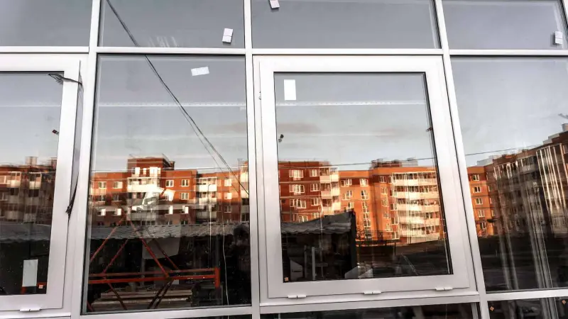 Sliding glass door repair service by Advanced Window & Glass Repair in Woodbridge VA fixing common door issues