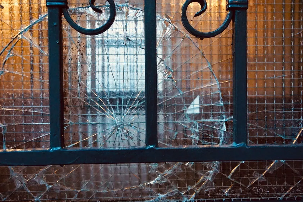 Window glass repair service by Advanced Window & Glass Repair across Northern Virginia and DC